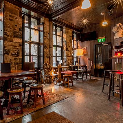M.Fitzgeralds's Bar