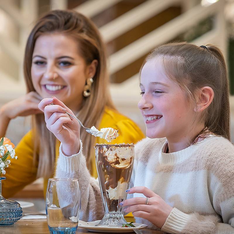 Restauration: Dining 