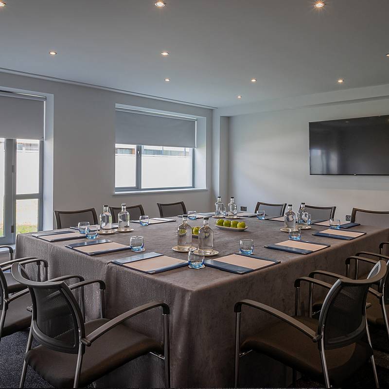 Meeting Rooms: Meeting Rooms